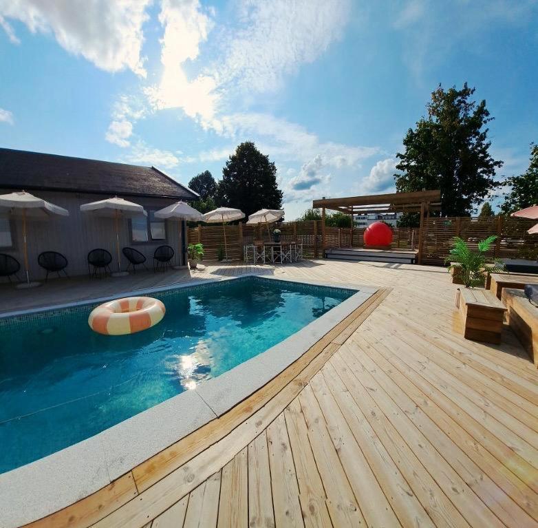 Hotell Gaestis Tierp Εξωτερικό φωτογραφία